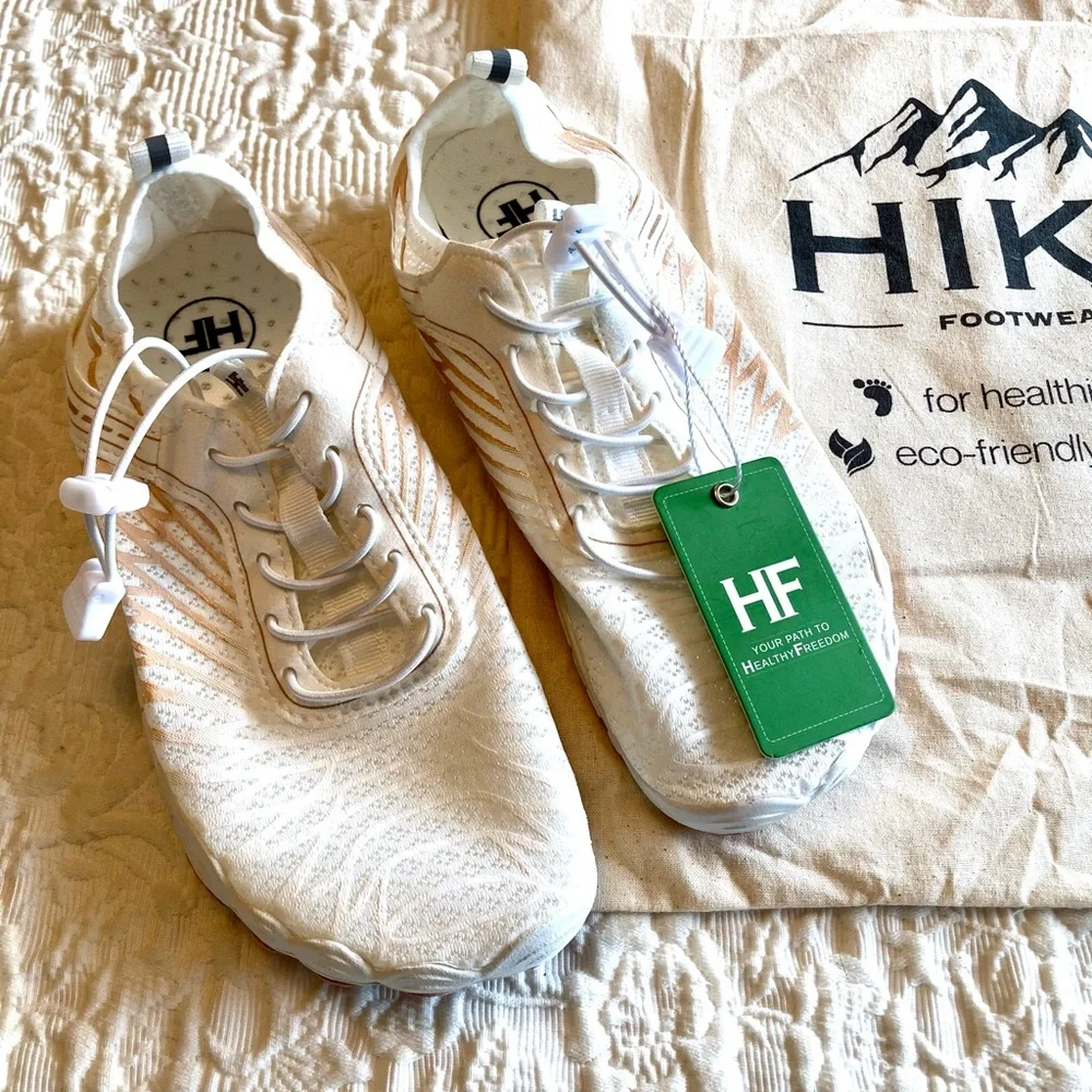 NEW HIKE Women’s Shoes - Picture 5 of 11